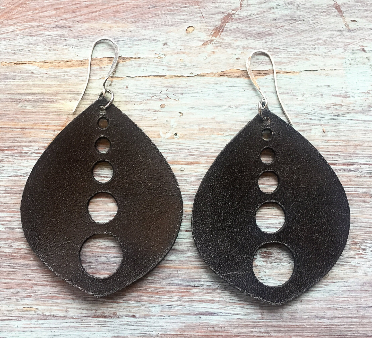 Leather Earrings /  Minimalist Earrings - Dangle Earrings - Boho Chic Earrings